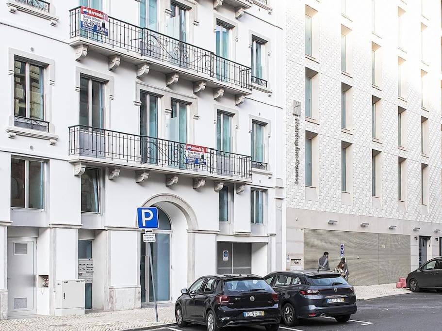 Saldanha Spacious With Ac Terrace And Garage * Lisbon