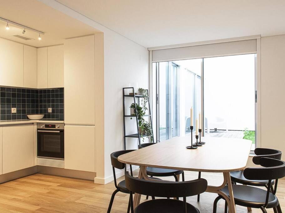 Saldanha Spacious With Ac Terrace And Garage
