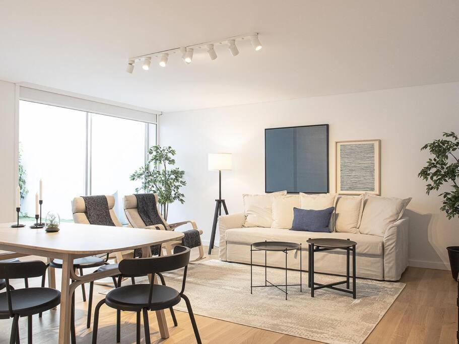 Saldanha Spacious With Ac Terrace And Garage Apartment *