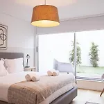Saldanha Spacious Apt With Ac Terrace And Garage